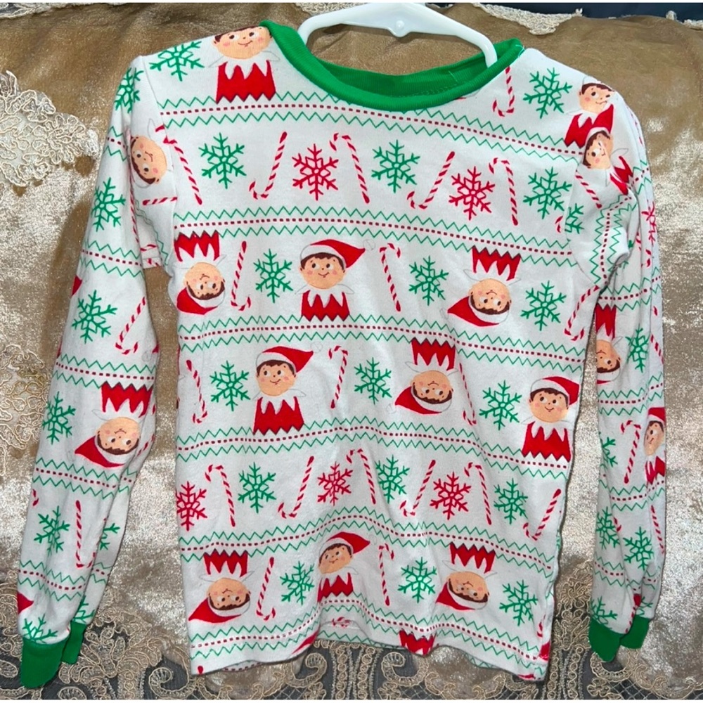 $2 ELF PJ SHIRT SIZE 6~$2 WITH ANY $10 ORDER OR MORE